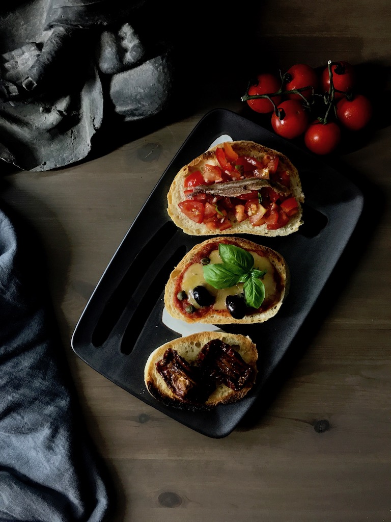 My Italian kitchen: the perfect tomatoes bruschetta