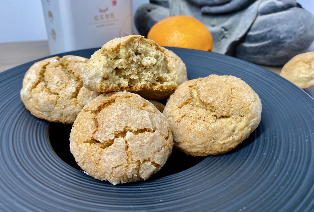 Soft Almond and Orange Cookies