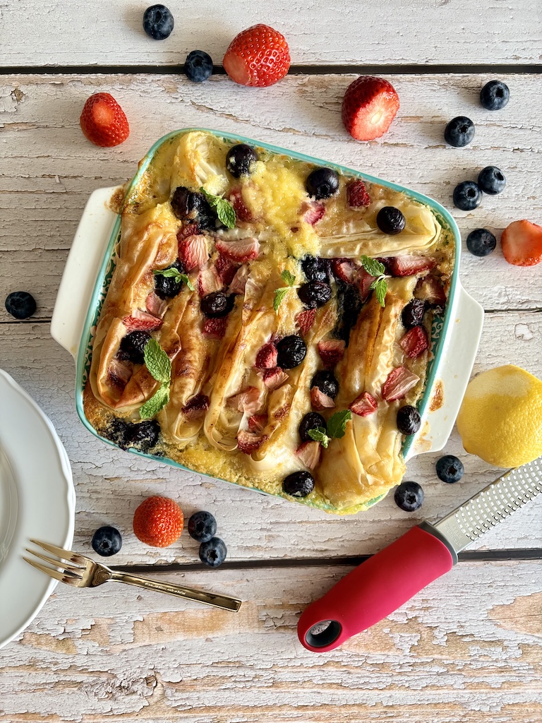 Rustic Berry Crinkle Phyllo Cake